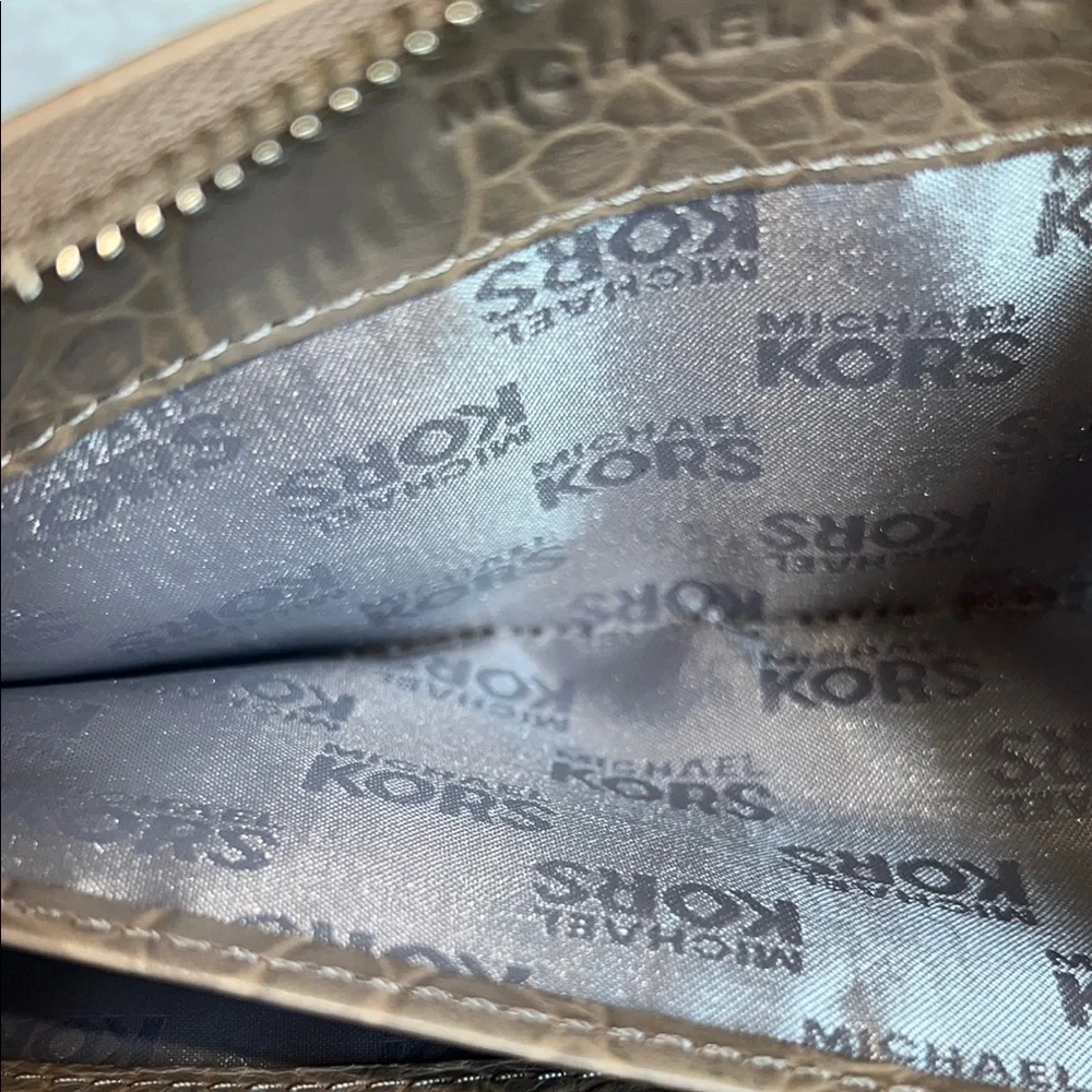 Michael Kors Tan‎ Crocodile-Embossed Wallet Luxurious Design